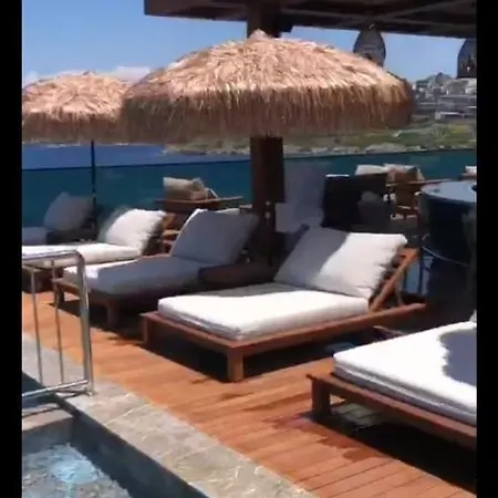 Hotel Elysium *