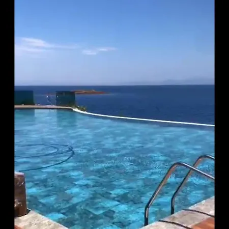 Elysium Hotel *